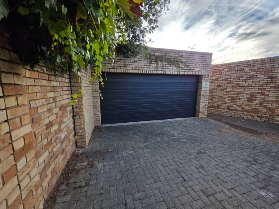 4 Bedroom Property for Sale in Pentagon Park Free State